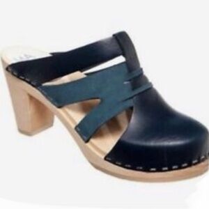 Maguba
Maguba suede and leather Paris clogs
EU39 US9